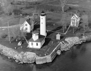 tibbettspoint Tibbetts Point Lighthouse. Photo from www.uscg.mil/History/weblighthouses/LHNY.asp