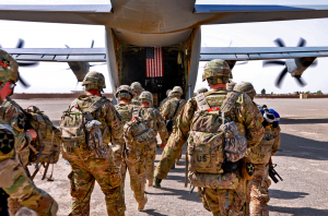 U.S.-soldiers-returning-from-Afghanistan-300x198