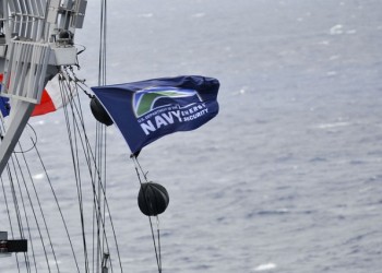 navyflag-596x425